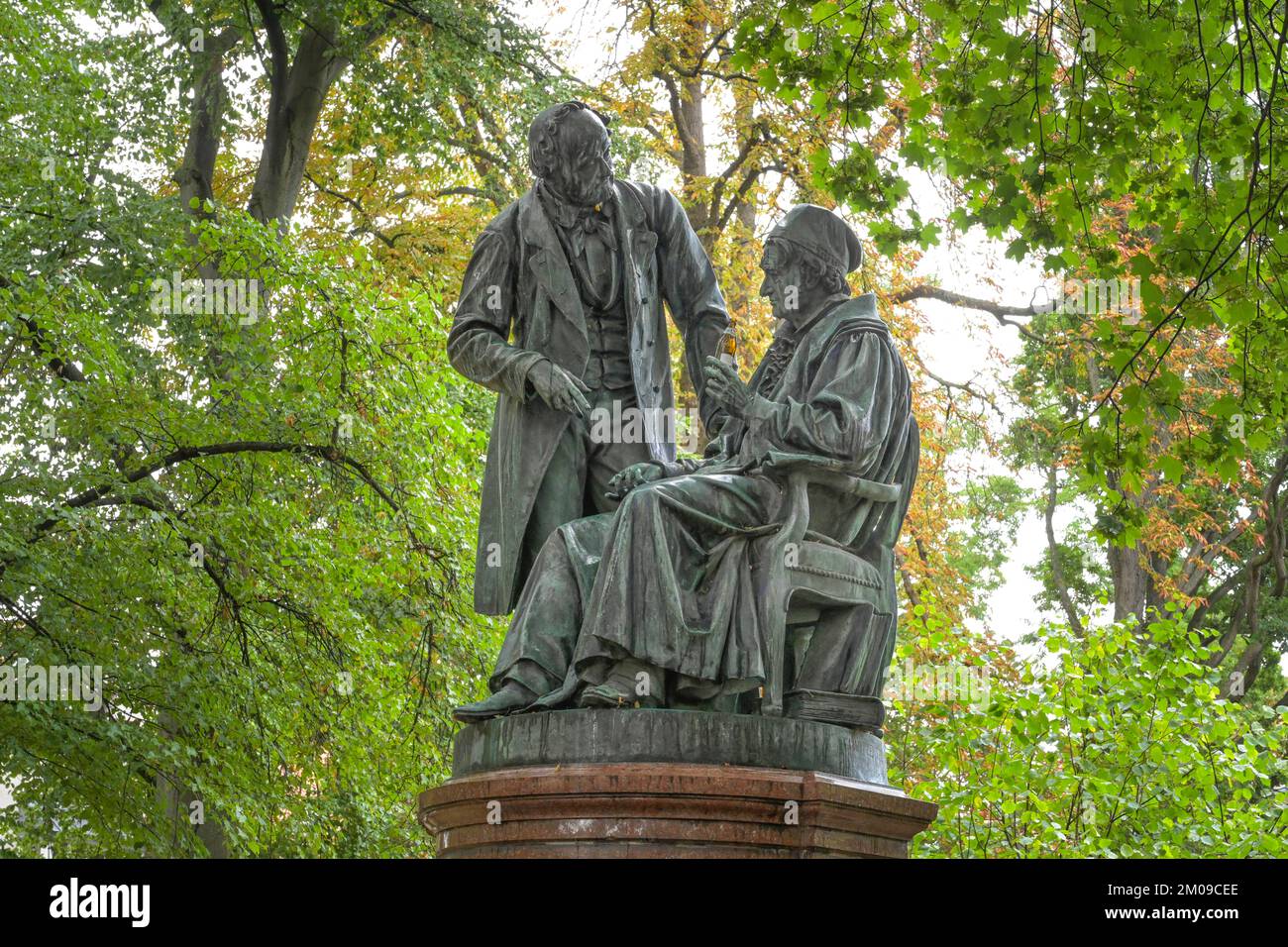 Gauß-Weber-Denkmal, Stadtwall, Göttingen, Niedersachsen, Deutschland Stockfoto