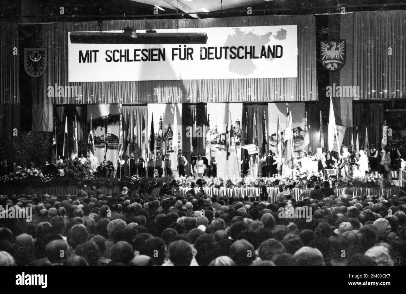 Tagung der Landsmannschaft Schlesien der Vertriebenenverbaende am 16.05.1975 in der Grugahalle in Essen, Deutschland, Europa Stockfoto