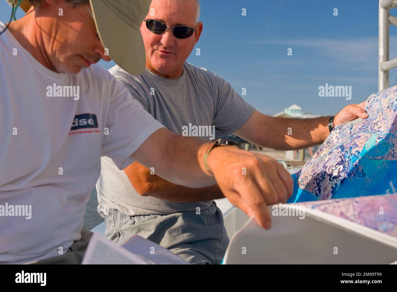 Büro der Verwaltungsrätin (Lisa P. Jackson) - Cocodrie, Louisiana und Wasserprobenahme (BP Oil Spill) - USEPA-Foto von Eric Vance, Environmental Protection Agency Stockfoto