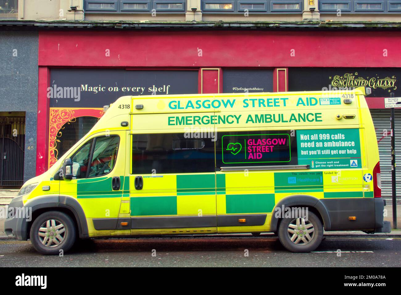 Glasgow Street Aid Glasgow Street Action Notfall Ambulanz auf Union Street Stockfoto