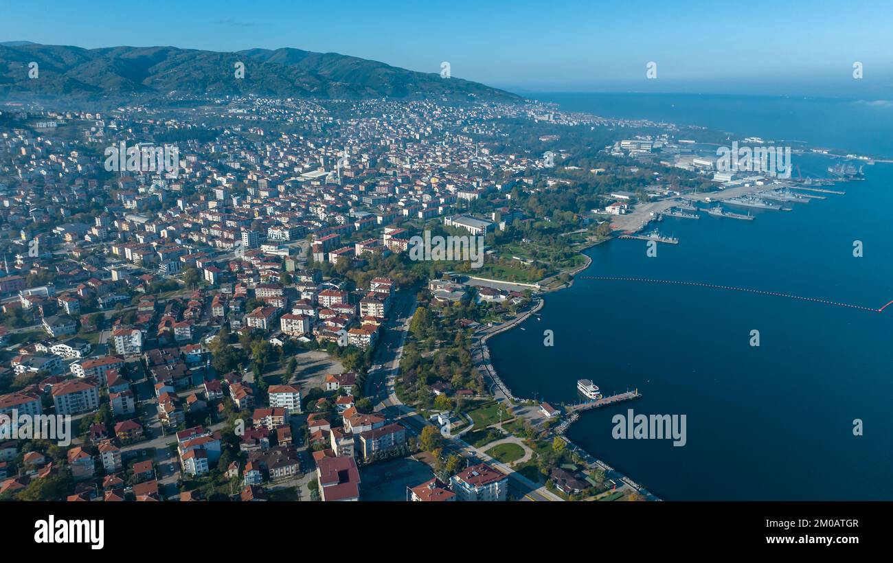 Die Provinz Kocaeli liegt am östlichsten Ende des Marmaramees rund um den Golf von Izmit. Stockfoto