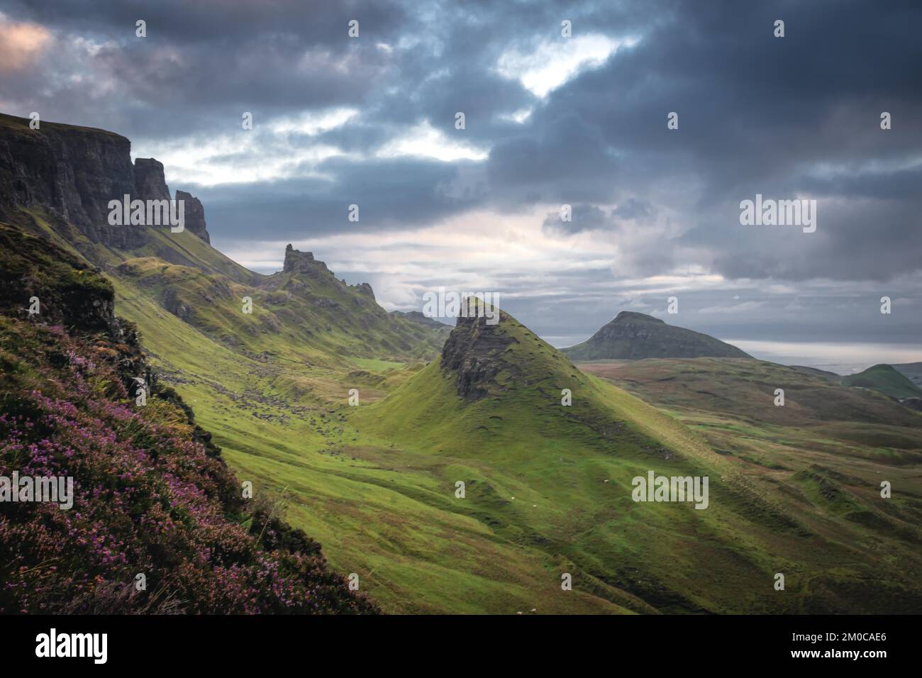 Quiraing während Sonnenaufgang, Isle of Skye, Schottland Stockfoto