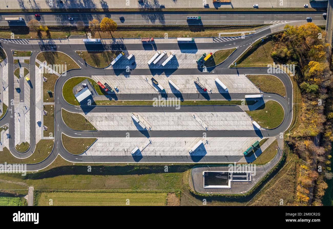 Luftaufnahme, , Highway A44 Servicebereich am Haarstrang mit LKW Parkplatz Haarstrand -Süd im Bezirk Westbüderich in Werl, Soester Börde, Nord Rh Stockfoto