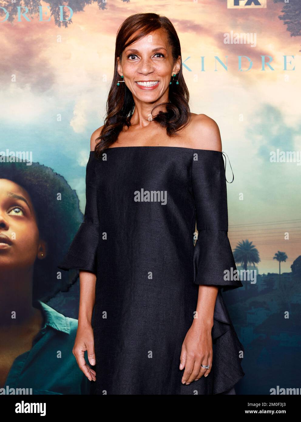 Los Angeles, CA - 05. Dezember 2022: Maisha Closson trifft auf der Filmpremiere von „Kindred“ in AVALON Hollywood ein Stockfoto