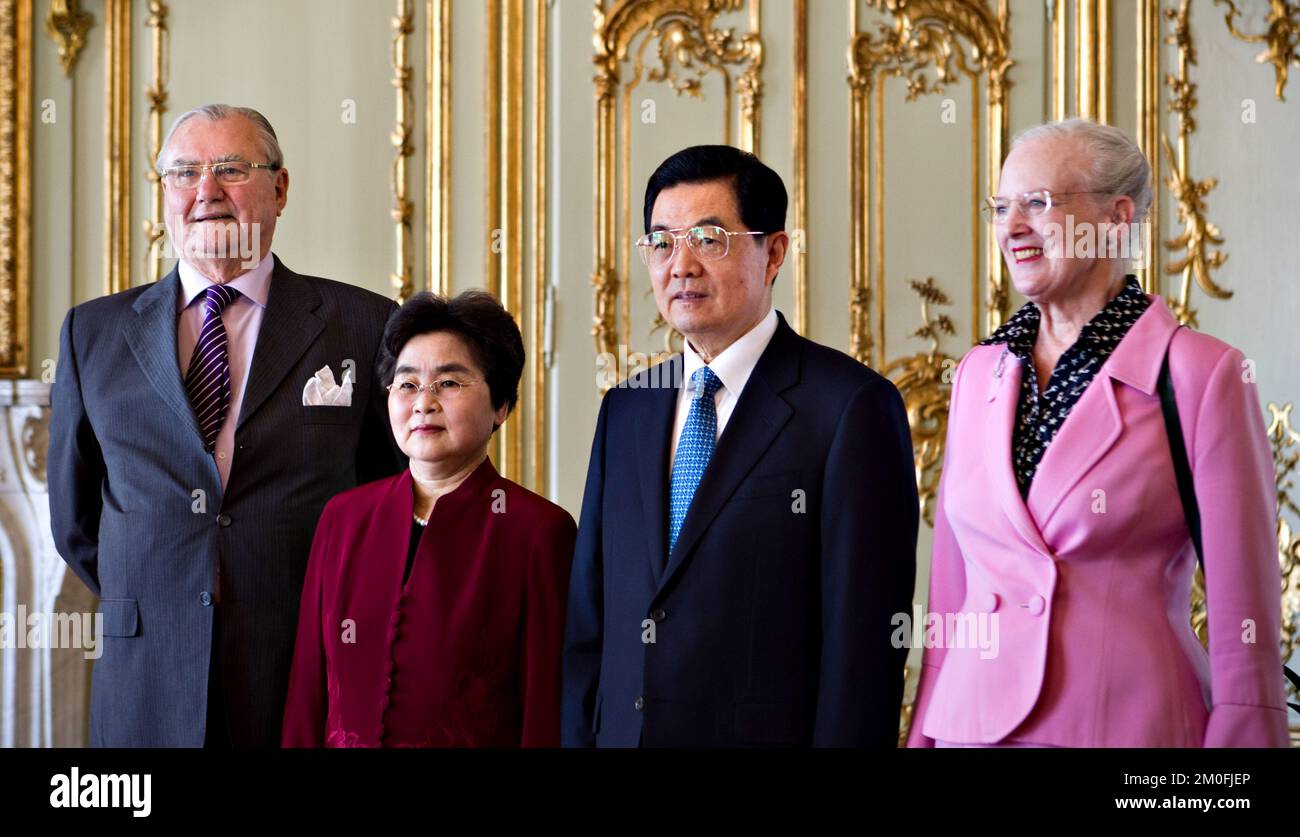 H.M. Die Königin (Margrethe), H.R.H. The Prince Consort, (Henrik), Präsident der Volksrepublik China H.E. HU Jintao und Frau Liu Yongqing in Amalienborg, Freitag, den 16.. Juli. (Lars Krabbe/POLFOTO) Stockfoto