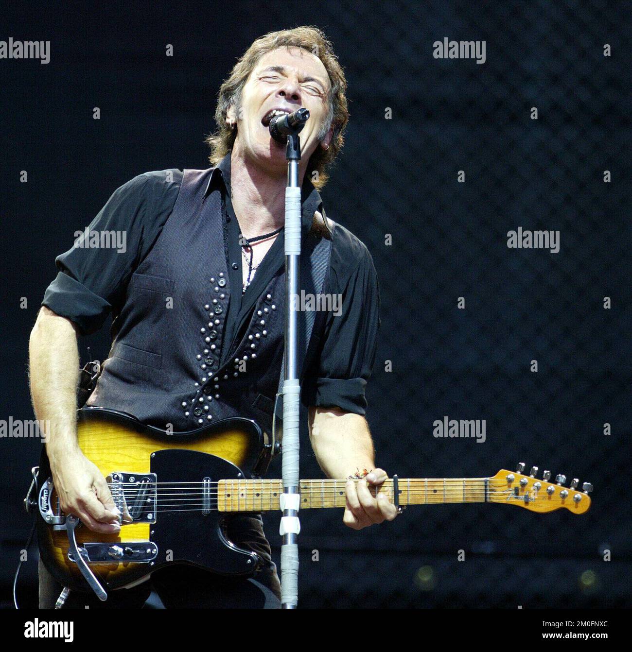 Bruce Springsteen und die E Street Band spielten in Parken am Samstagabend. Das Konzert war ausverkauft und der Chef und seine Band ließen niemanden im Stich, sie spielten drei Stunden lang. Stockfoto