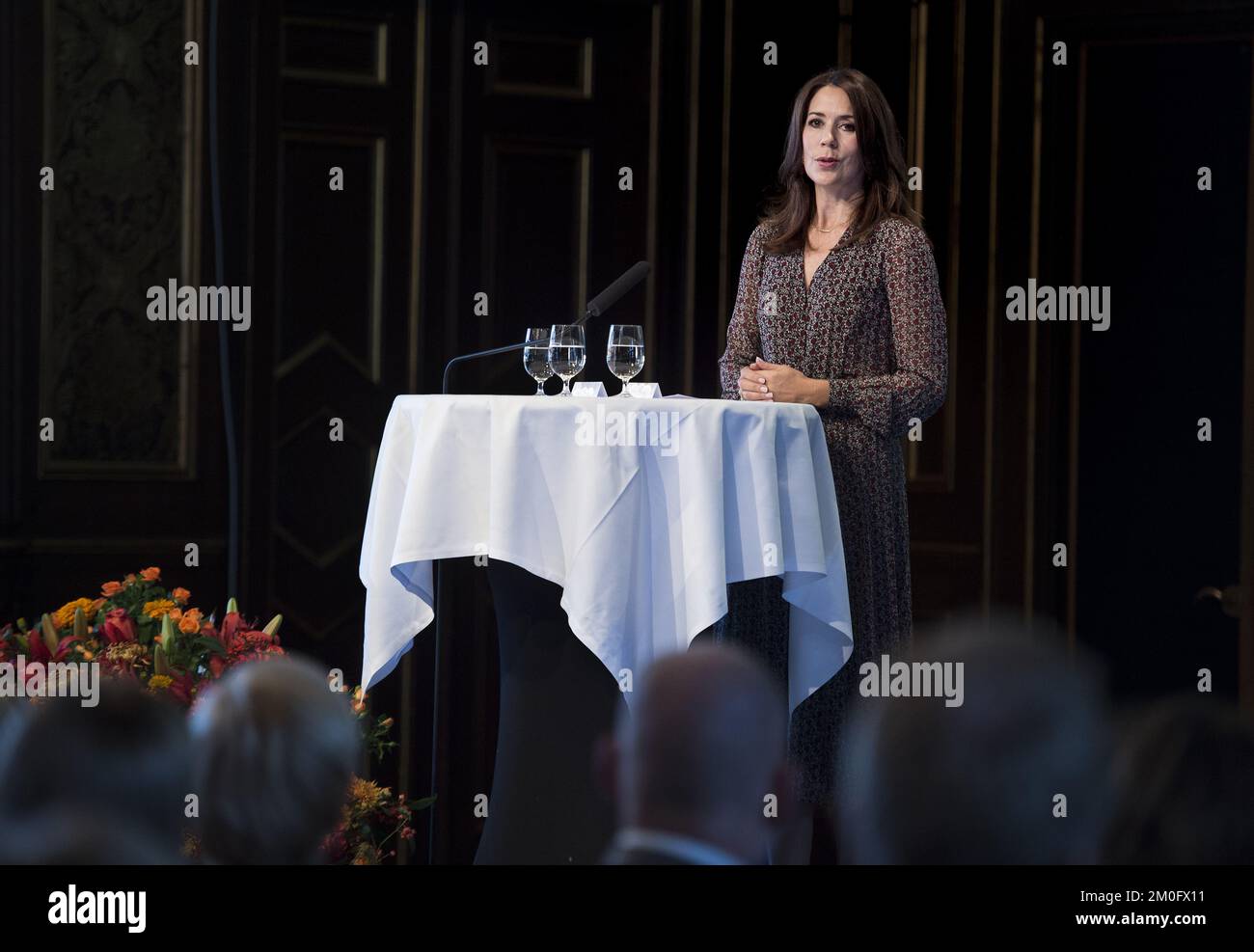 Am 10. 2018. Oktober überreichte HRH Crown Princess Mary den CSR Sustainable Business Award auf der CSR-Konferenz im Kopenhagener Börsengebäude. Die diesjährige Auszeichnung ging an den Vice CEO von A.P. Moller-Maersk Claus V Hemmingsen. Stockfoto