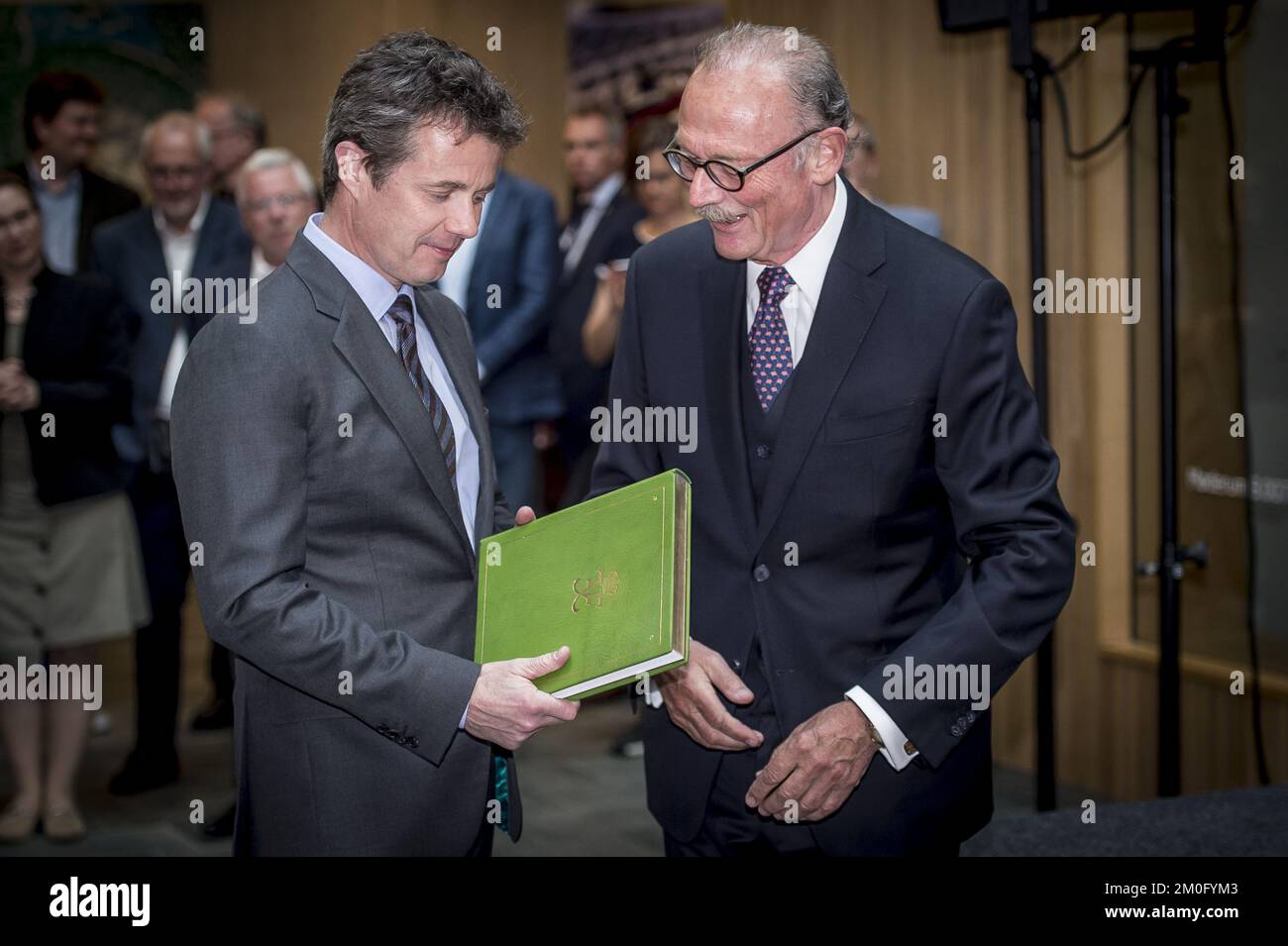 Am 23. 2019. April nahm HRH Kronprinz Frederik an der Veröffentlichung von 15 neuen Büchern über Dänemark von Trap Denmark Teil. In den Büchern werden die verschiedenen Gebiete Dänemarks in Bezug auf Geschichte, Demografie und Geografie beschrieben. Der Kronprinz ist Beschützer des Trap-Danmark-Projekts. Stockfoto