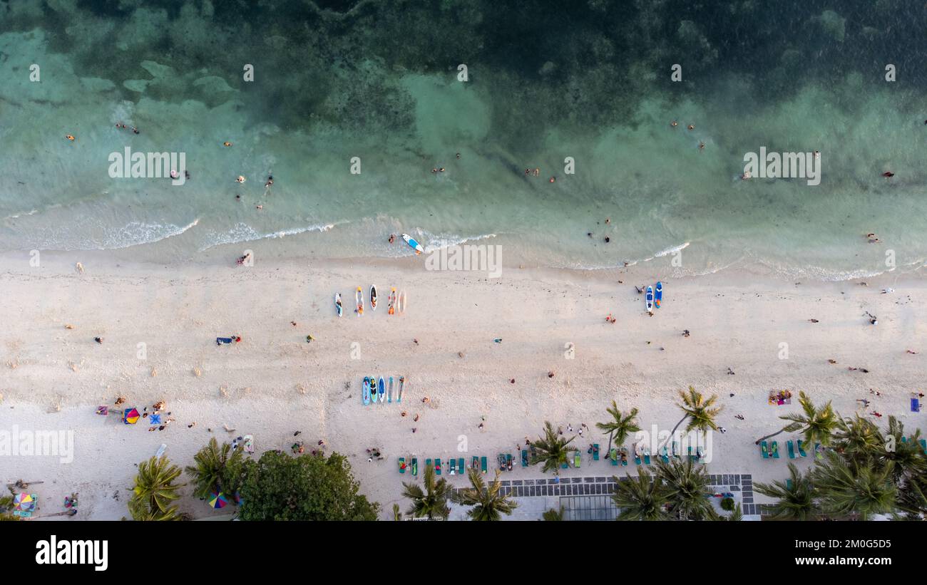 Am Alona Beach, Panglao, Bohol, Philippinen Stockfoto
