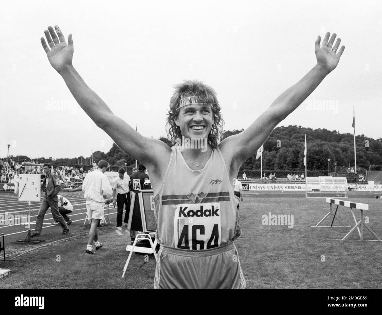 Das Silberfinale des Europapokals in Athletics 1987-06-27 in Göteborg, Arne Holm Schweden, jubelt nach einem dritten Platz im Triple Jump 17,05 Stockfoto