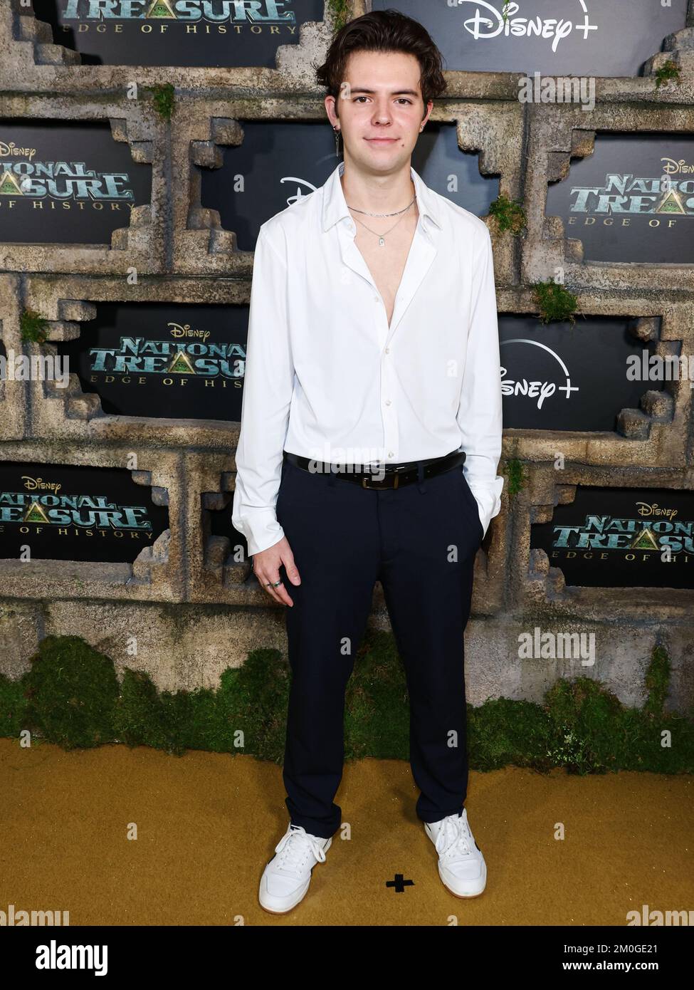 HOLLYWOOD, LOS ANGELES, KALIFORNIEN, USA - DEZEMBER 05: JT Casey trifft auf die Disney+ Original Series „National Treasure: Edge of History“ Staffel 1 Red Carpet Event am 5. Dezember 2022 im El Capitan Theatre in Hollywood, Los Angeles, Kalifornien, USA ein. (Foto von Xavier Collin/Image Press Agency) Stockfoto