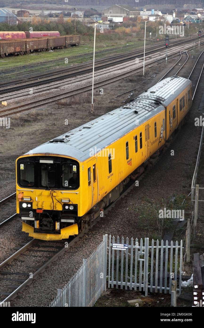 Der Testzug 950001 von Network Rail durchläuft Scunthorpe mit dem 2Q08 0605 Derby RTC an Doncaster Infrastructure Service am 6/12/22. Stockfoto