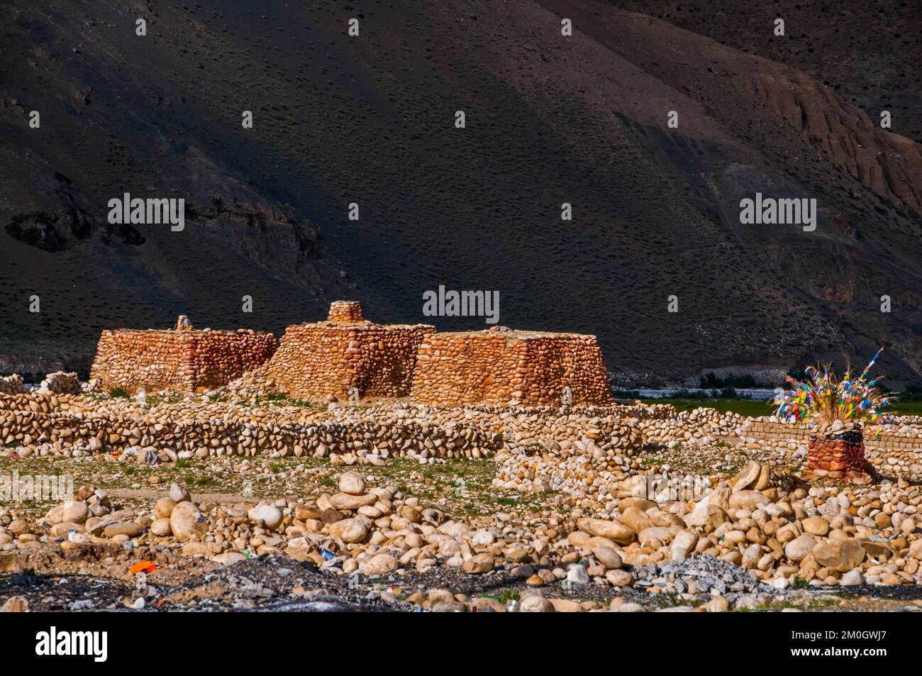 Kleine Häuser, Mount Everest, Tibet, Asien Stockfoto