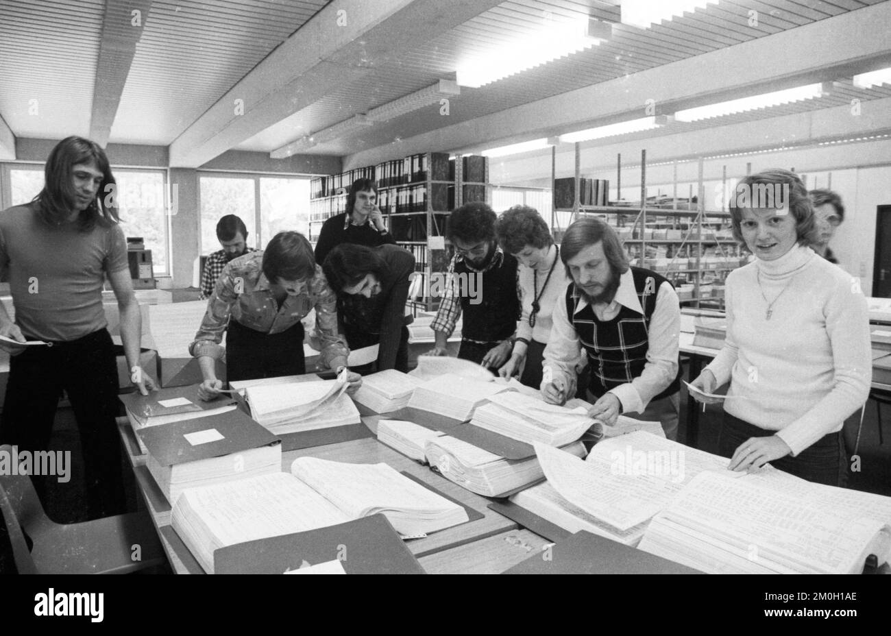 Arbeit beim Zentralbüro für die Zuweisung von Studienplätzen (ZVS) am 20.10.1975 in Dortmund, Deutschland, Europa Stockfoto