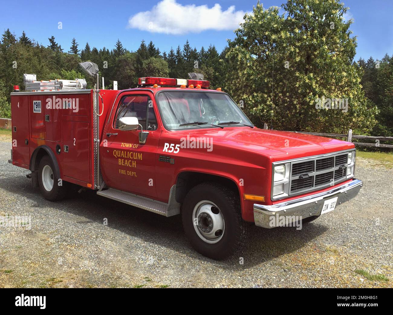 Leichter Rettungswagen der Feuerwehr Qualicum Beach Stockfoto