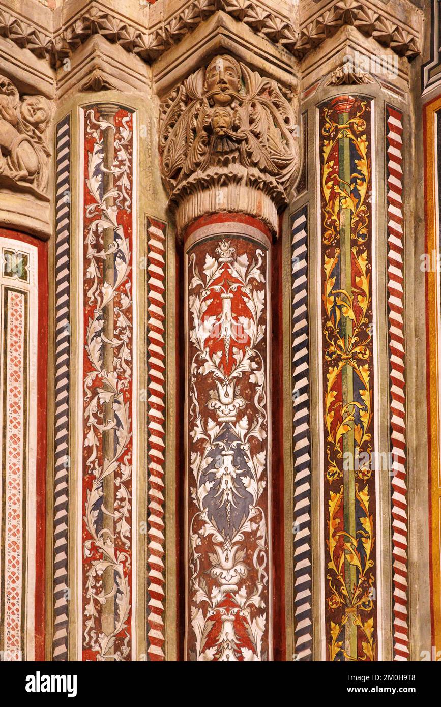 Italien, Apulien, Galatina, Basilica di Santa Caterina d'Alessandria, Säulen Stockfoto