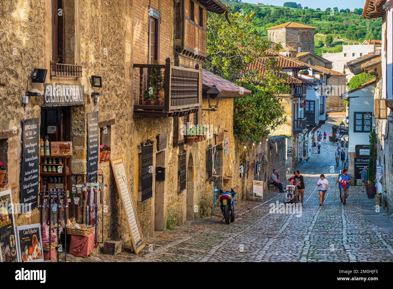 Spanien, Provinz Kantabrien, Santillana del Mar, Bühne auf dem Camino