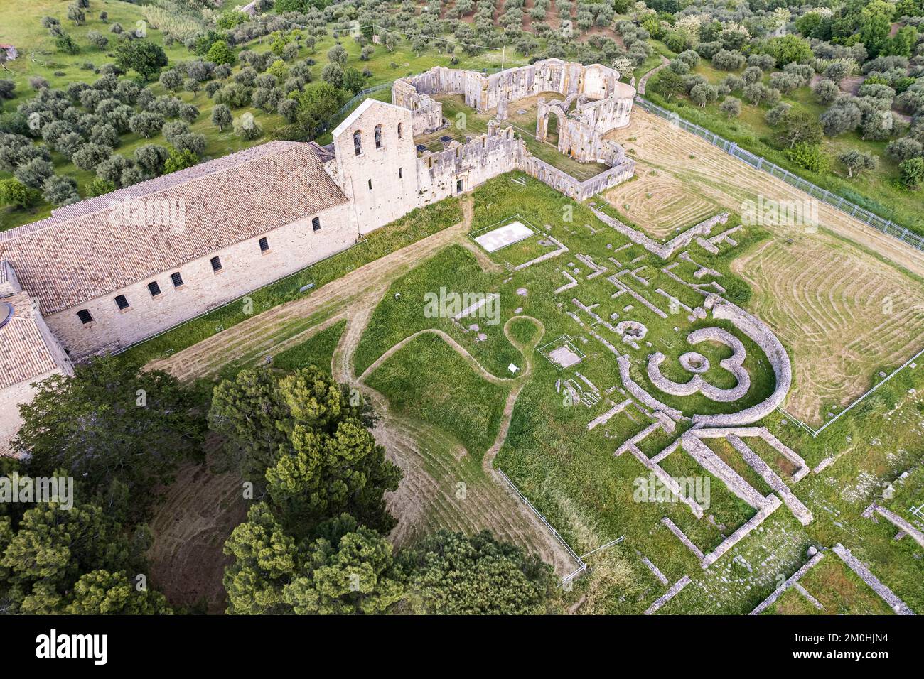 Italien, Basilikata, Venosa, archäologischer Park (Luftaufnahme) Stockfoto