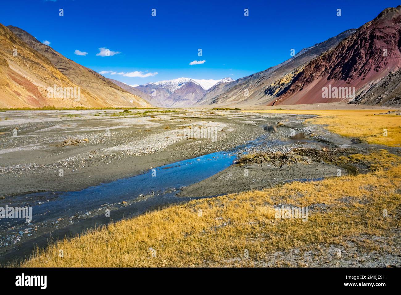 Wunderschönes Bartang-Tal in der Nähe von Savnon, Pamir-Gebirge, Tadschikistan Stockfoto