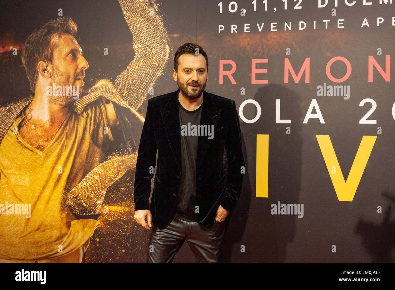 Mailand, Italien, 06.. Dezember 2022. Cesare Cremonini besucht die Präsentation seines Films „Cremonini Imola 2022 Live“ im Space Cinema Odeon in Mailand, Italien. Credits: Maria Laura Arturi/Alamy Live News Stockfoto