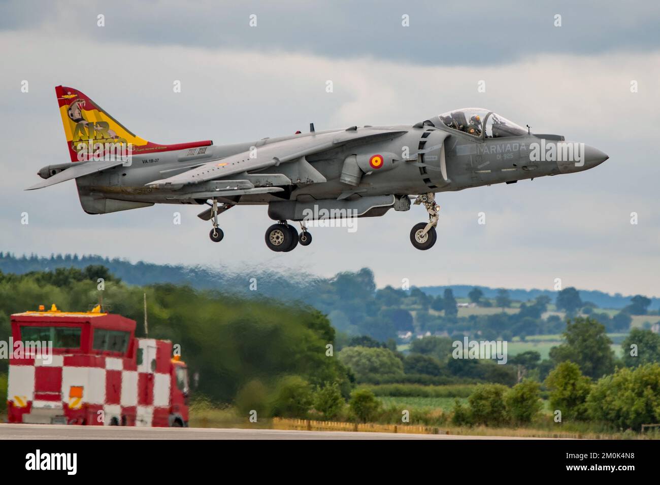 Eine spanische Marine EAV-8B Harrier II Plus Kampfflugzeuge im Flying Display für die Klimaanlage Tag an RNAS Yeovilton, Großbritannien am 13/07/19. Stockfoto