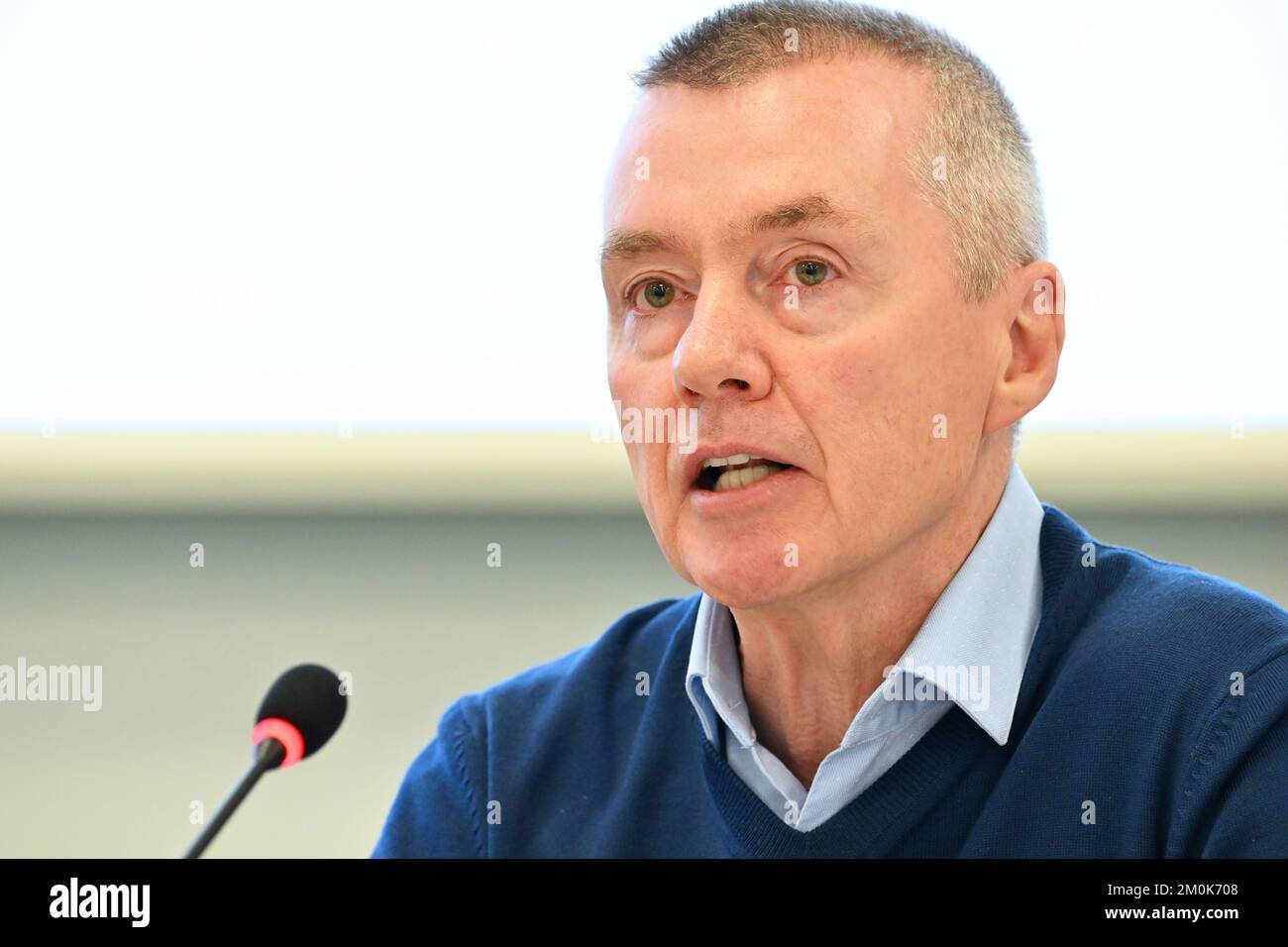 Genf. 6.. Dezember 2022. Willie WALSH, Generaldirektor der IATA, stellt die Prognose vor, dass die Fluggesellschaften der Welt im Jahr 2023 am 6. Dezember 2022 in der IATA-Zentrale in Genf rentabel sein werden. Kredit: Tadayuki YOSHIKAWA/Aviation Wire/AFLO/Alamy Live News Stockfoto