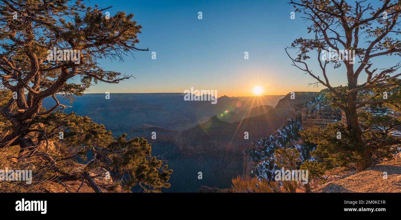 Grand Canyon Nationalpark bei Sonnenaufgang, Arizona, USA Stockfoto