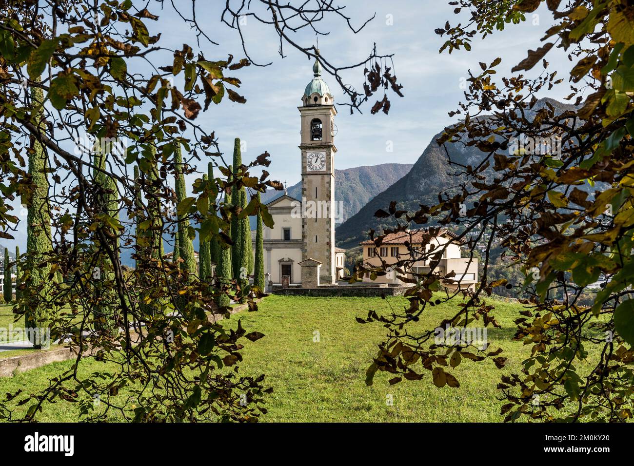 Kirche Saint Abundius, in Montagnola, ein Schweizer Dorf in der Gemeinde Collina d'Oro, Kanton Tessin, Schweiz Stockfoto