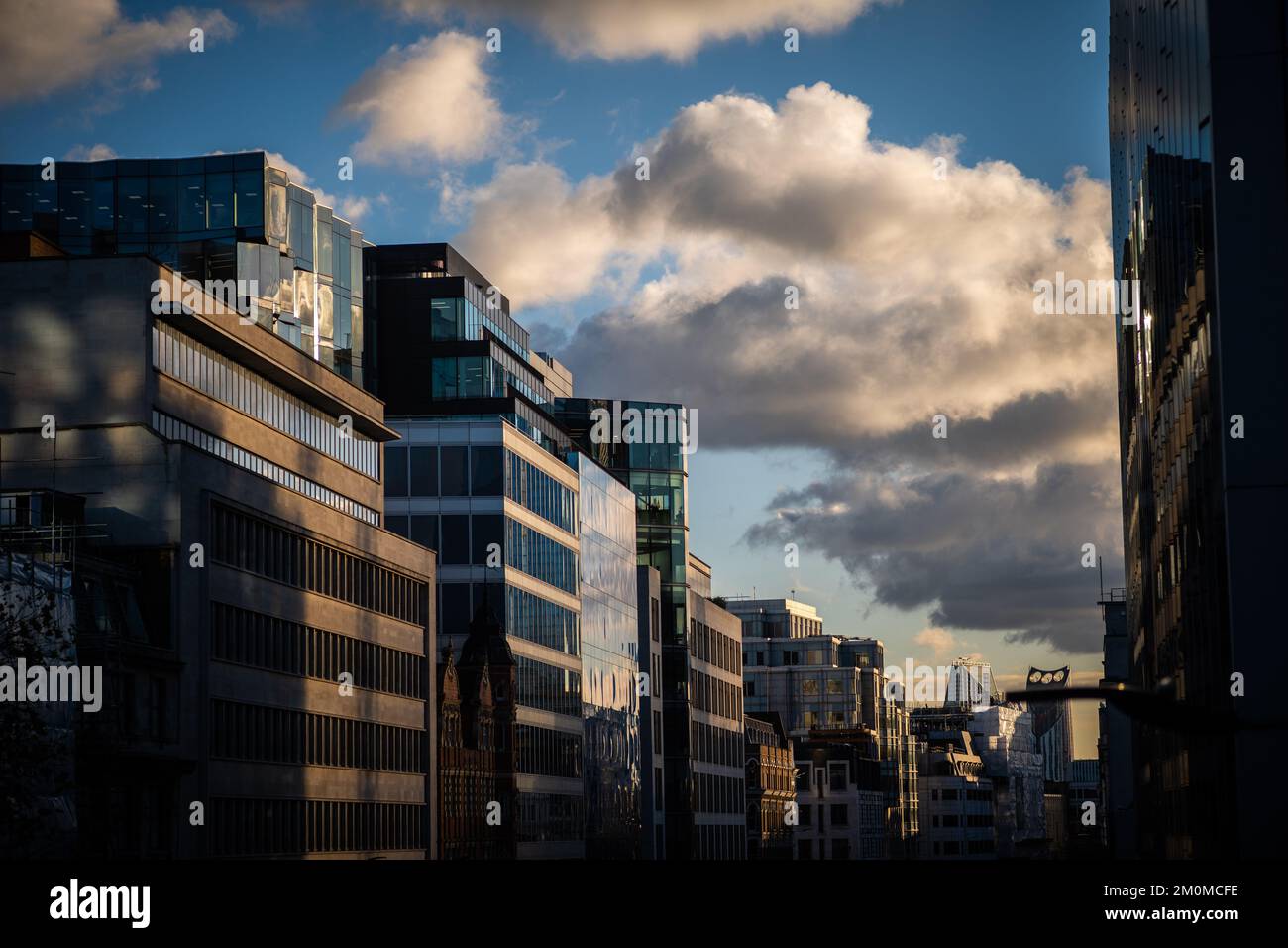 Wintersonne an einer Londoner Skyline Stockfoto