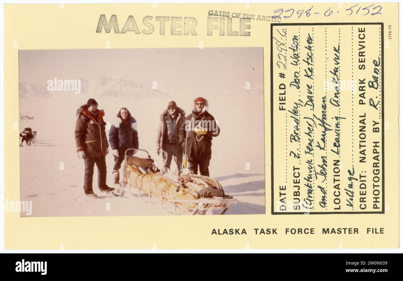 Z. Bradely, Don Watson (Anaktuvuk-Lehrer), Dave Ketscher und John Kauffmann. Alaska Task Force Fotos Stockfoto