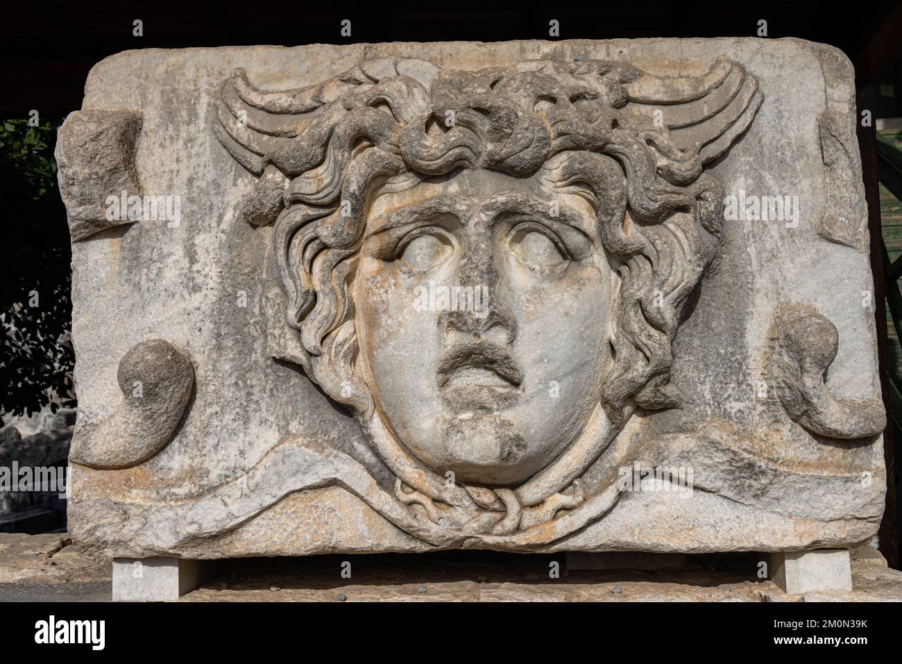 Medusa Head bei antiken Ruinen von Didyma in der Türkei Stockfoto