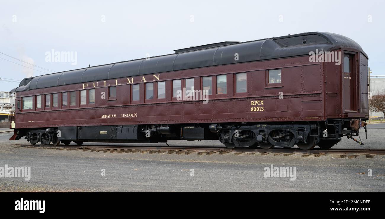 Othello, WA, USA - 24. März 2022; Pullman Pkw namens Abraham Lincoln mit Namen Stockfoto