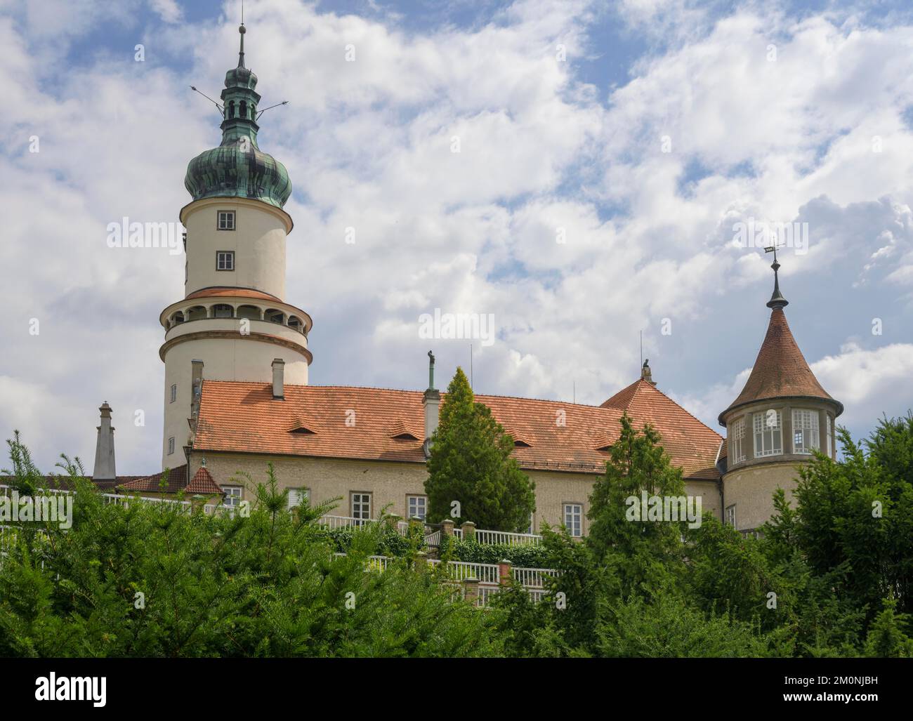 Schloss Neustadt an der Mettau vom Park aus gesehen, Nové M?sto nad Metují, Královéhradecký kraj, Tschechische Republik, Europa Stockfoto