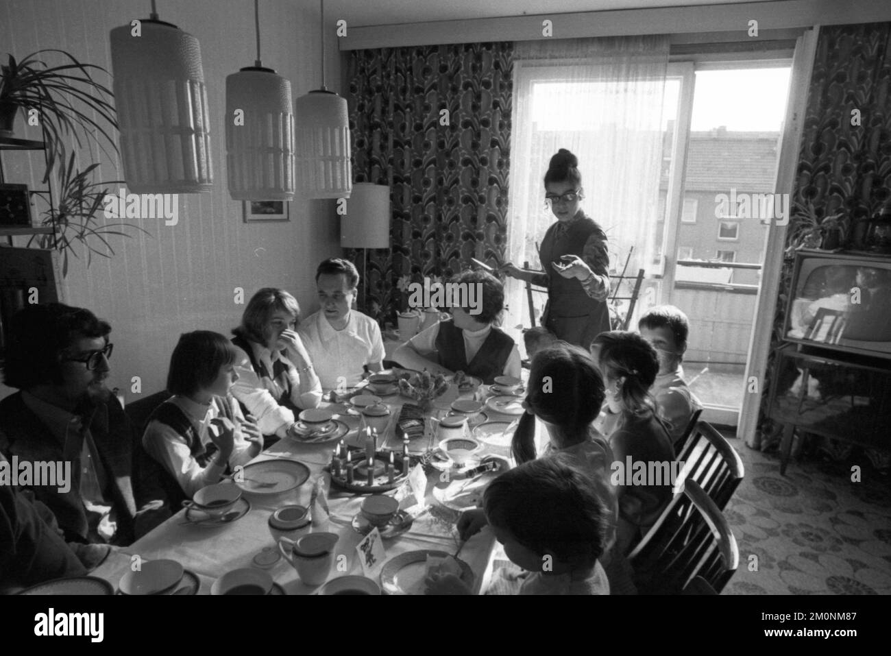 Leben und Alltag in der DDR. 1,4. Bis 10,4.1974.Familien, Kinder, Geburtstag, Deutschland