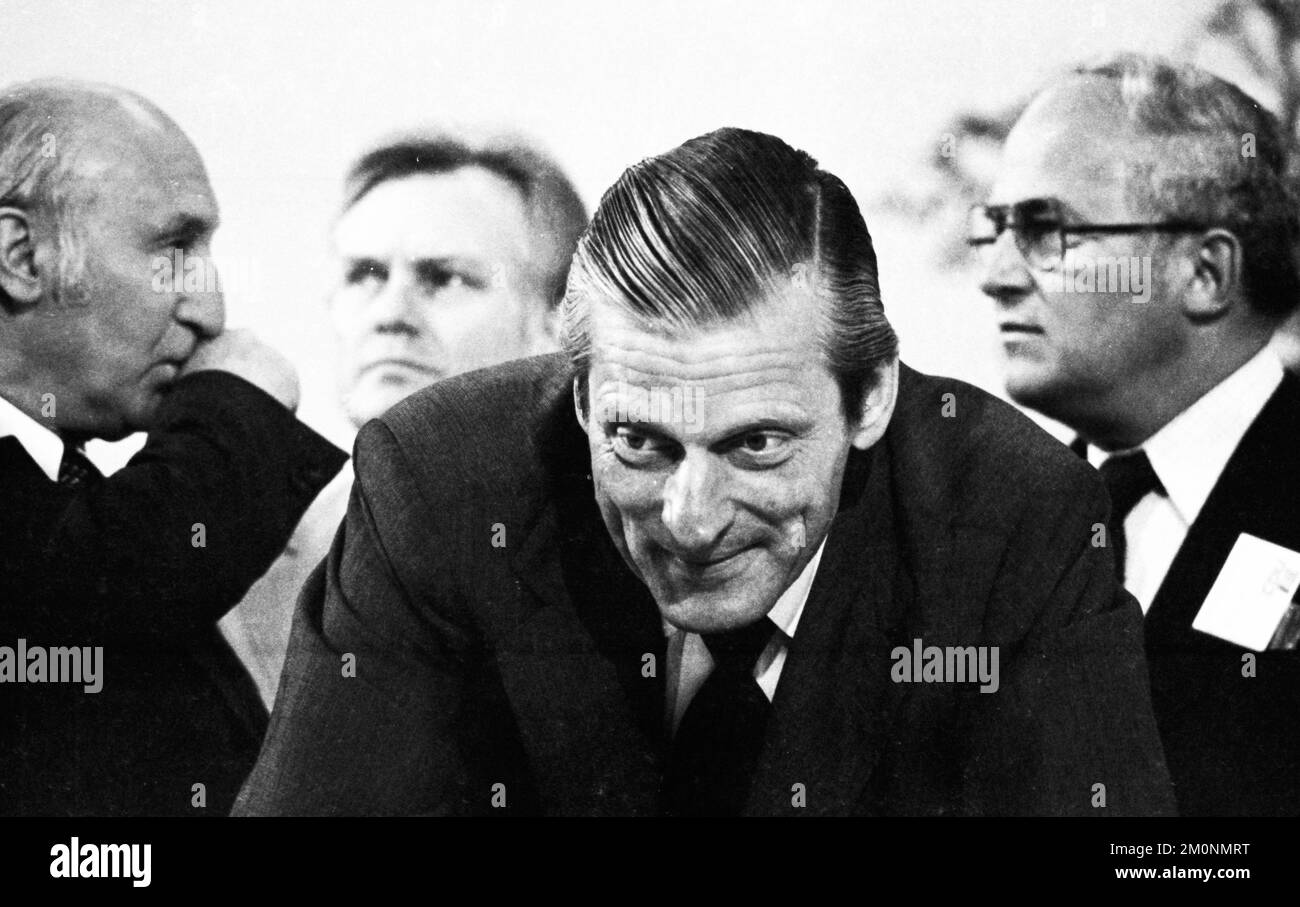 Parteitag der Christdemokratischen Union (CDU) am 24.5.1976 in Hannover. Hans Katzer, N.N., Walter Leisler-Kiep, Rainer Barzel f.l, Germa Stockfoto