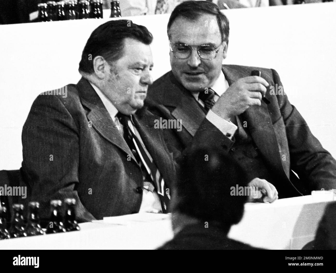 Parteikongress der Christdemokratischen Union (CDU) am 24.5.1976 in Hannover, Franz-Josef Strauus, Helmut Kohl c.l, Deutschland, Europa Stockfoto