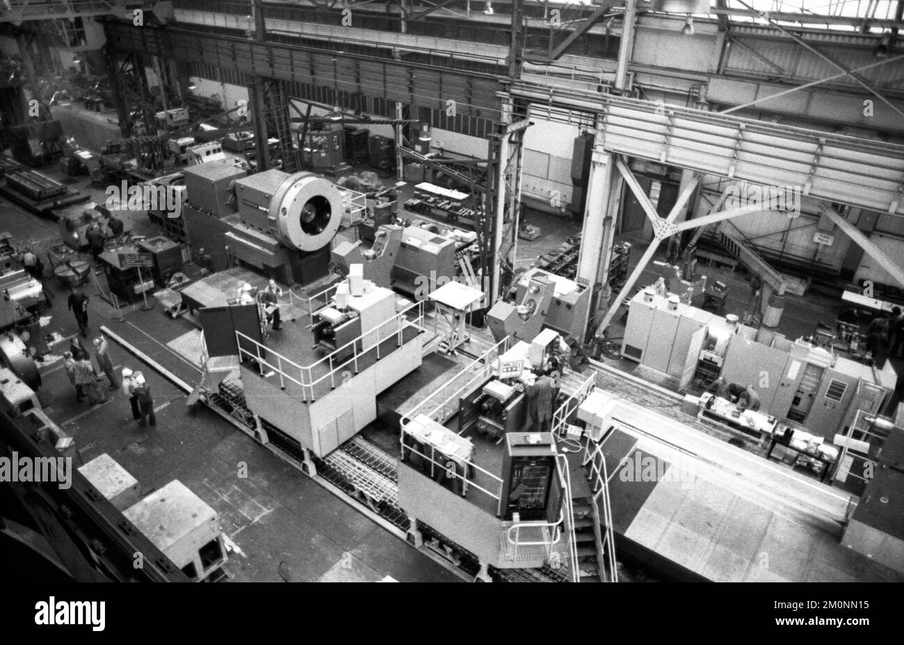 Die Maschinenfabrik Deutschland (MFD) der Hoesch AG stellte 1990 die Produktion von Schwermaschinen ein. Hier auf der 03.06.1976 in Dortmund, Deutschland, Europa Stockfoto