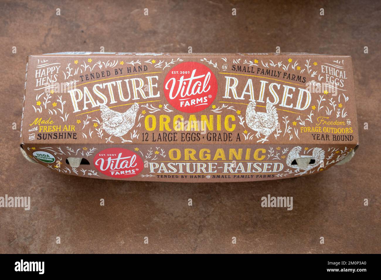 Vital Farms American 12 Große Eier Weideland, Bio-Eierkarton, Supermarkt, Verpackung Dutzende Eier Stockfoto