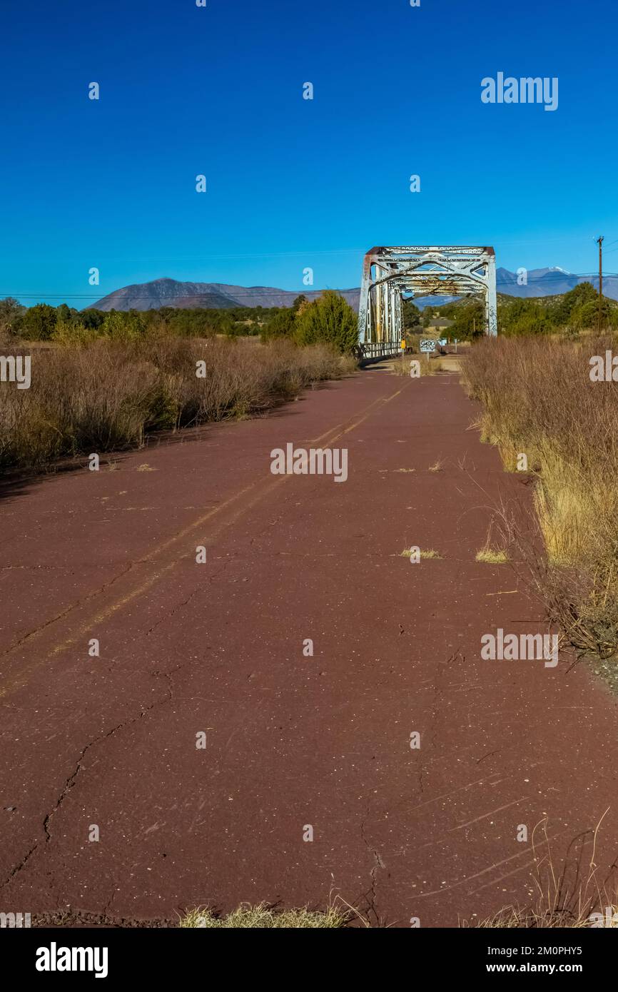 Walnut Canyon Bridge entlang der Route 66 in der Nähe von Winona, Arizona, USA Stockfoto