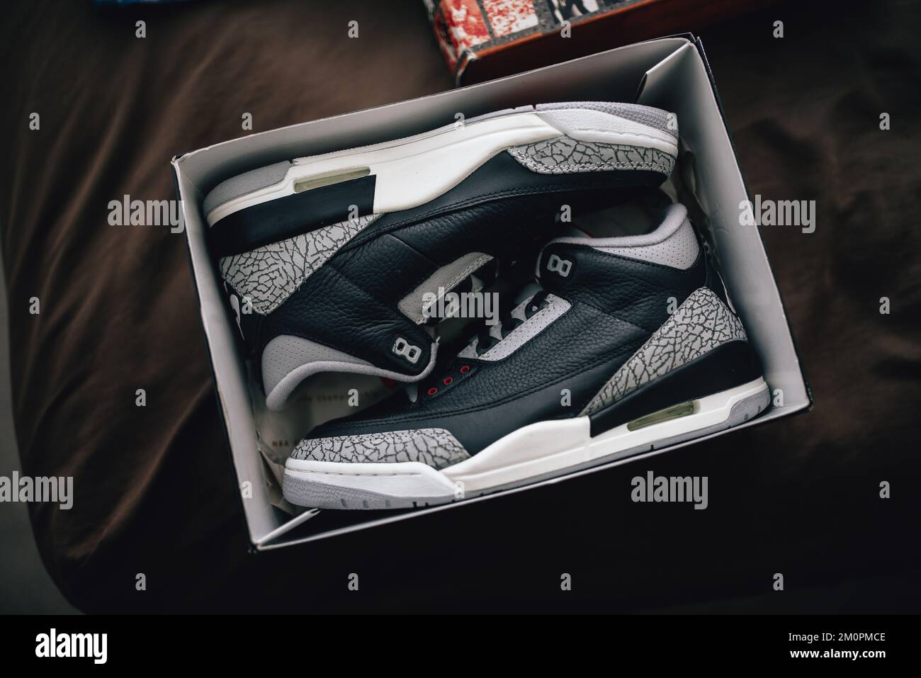 Nike Air Jordan 3: Black Cement (1994) Stockfoto