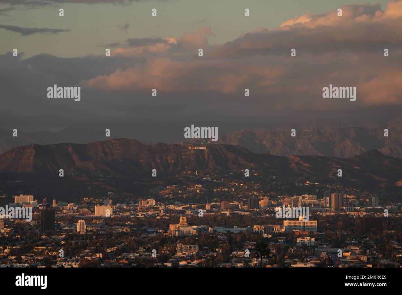 Das Hollywood-Schild, Mittwoch, 7. Dezember 2022, in Hollywood, Kalif. Stockfoto