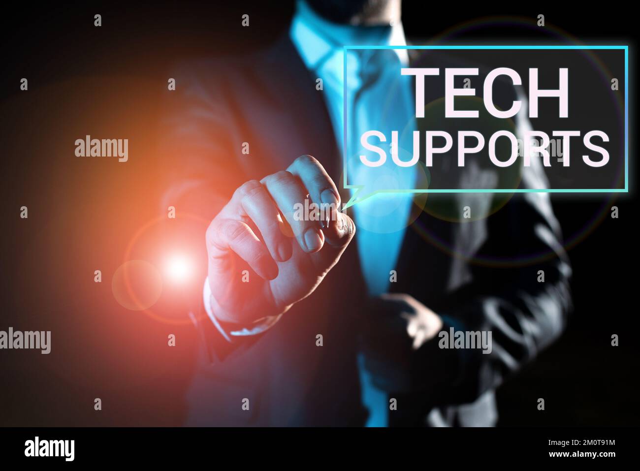Schreiben Text anzeigen Tech Supports. Hilfe zu Geschäftskonzepten durch Techniker Online oder Call Center Customer Service Stockfoto
