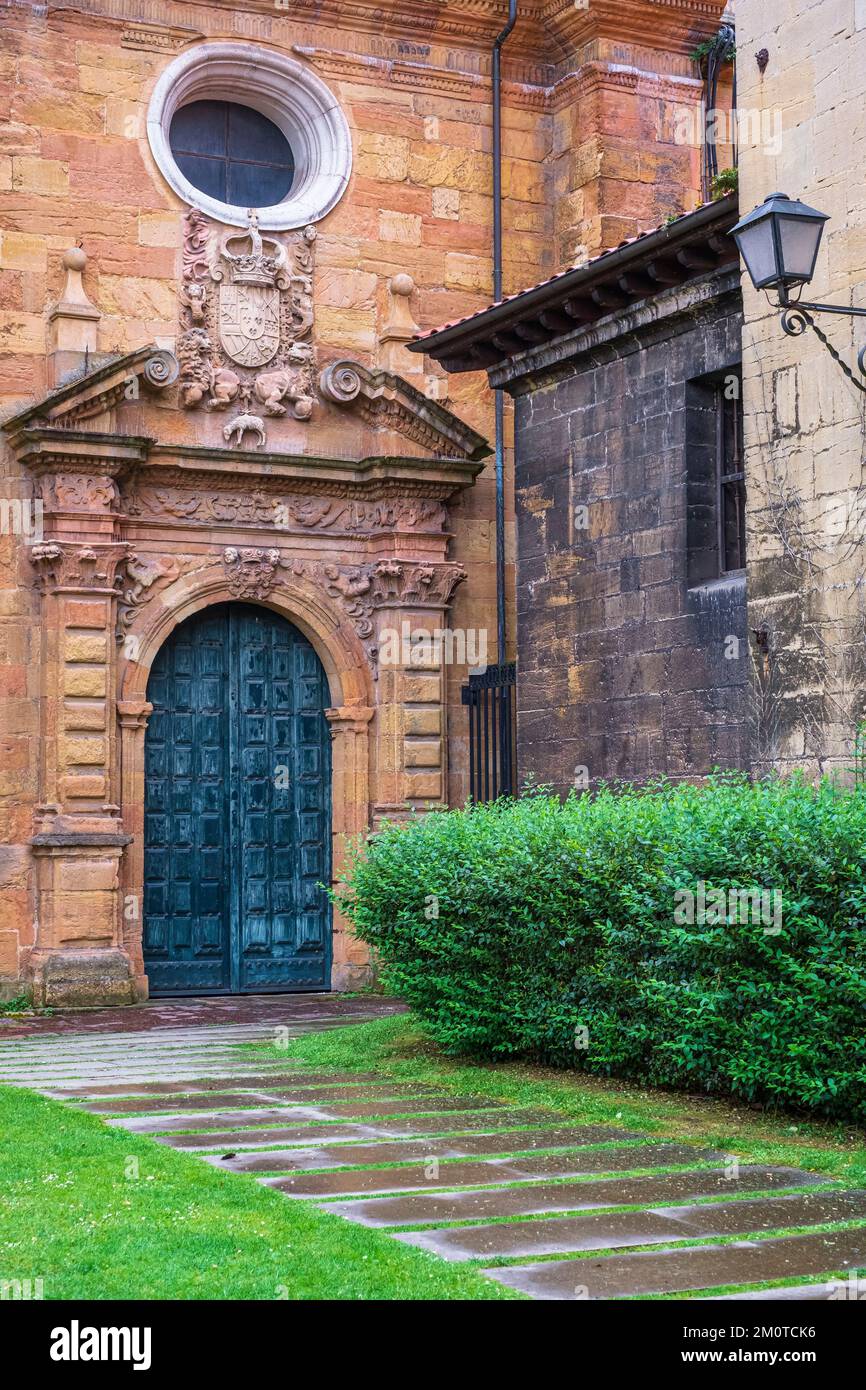 Spanien, Fürstentum Asturien, Oviedo, Bühne am Camino del Norte und Ausgangspunkt des Camino Primitivo, spanische Pilgerrouten nach Santiago de Compostela, Kloster San Pelayo Stockfoto