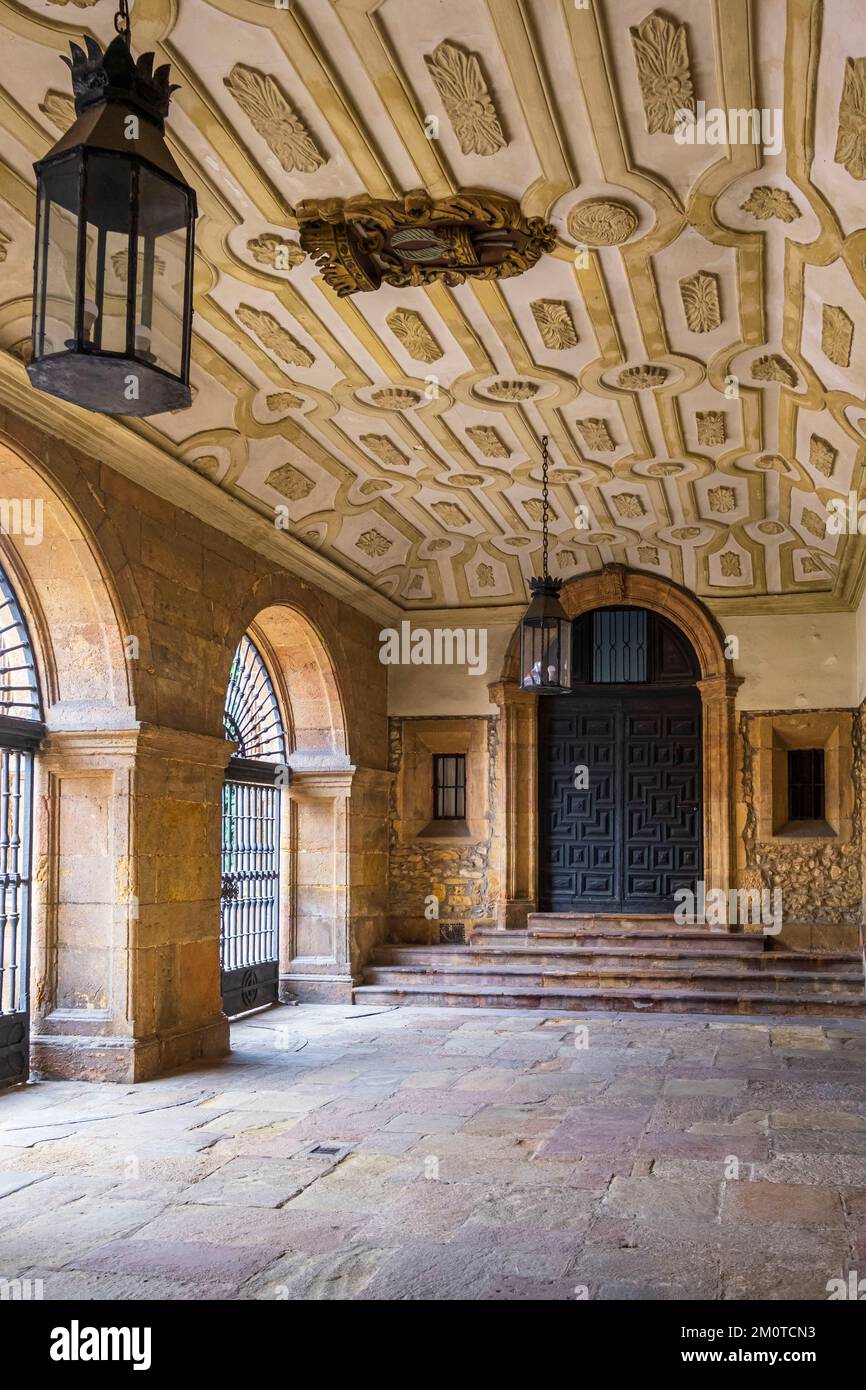 Spanien, Fürstentum Asturien, Oviedo, Bühne am Camino del Norte und Ausgangspunkt des Camino Primitivo, spanische Pilgerrouten nach Santiago de Compostela, Kloster San Pelayo Stockfoto