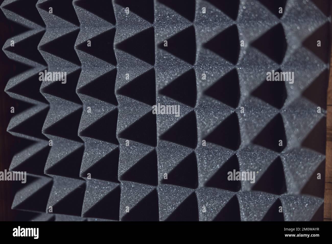 Schnittbild einer schalldichten Wand im Tonstudio, Hintergrund eines schallabsorbierenden Schwammes im Tonstudio Stockfoto