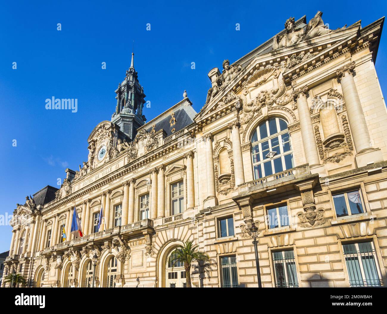 Hotel de Ville / Mairie / Rathaus - von Victor Laloux entworfene Touren, 1904 fertiggestellt - Indre-et-Loire (37), Frankreich. Stockfoto