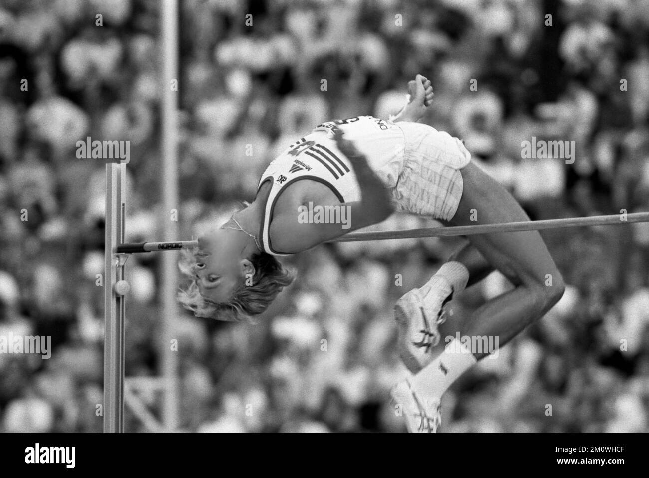 STOCKHOLM 1987-06-30Patrik Sjöberg Schweden High Jumper im DN Galan 1987 på Stockholm Stadion, wo er 2,42m springt und einen neuen Weltrekord aufstellt Stockfoto