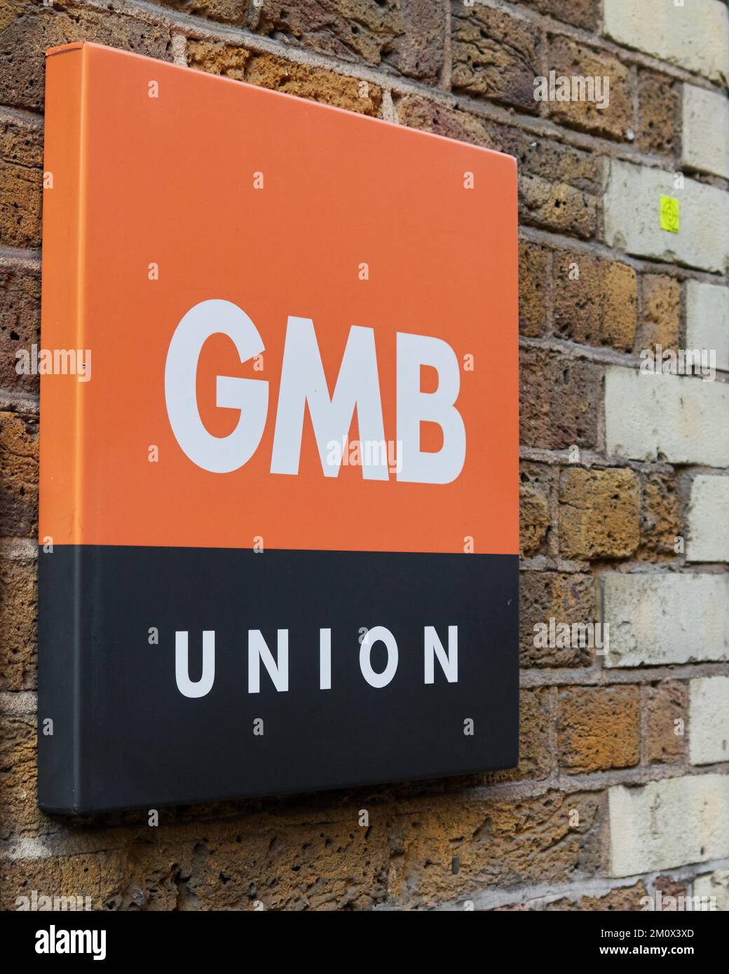 GMB-Gewerkschaftszeichen, vor dem Hauptquartier Stockfoto