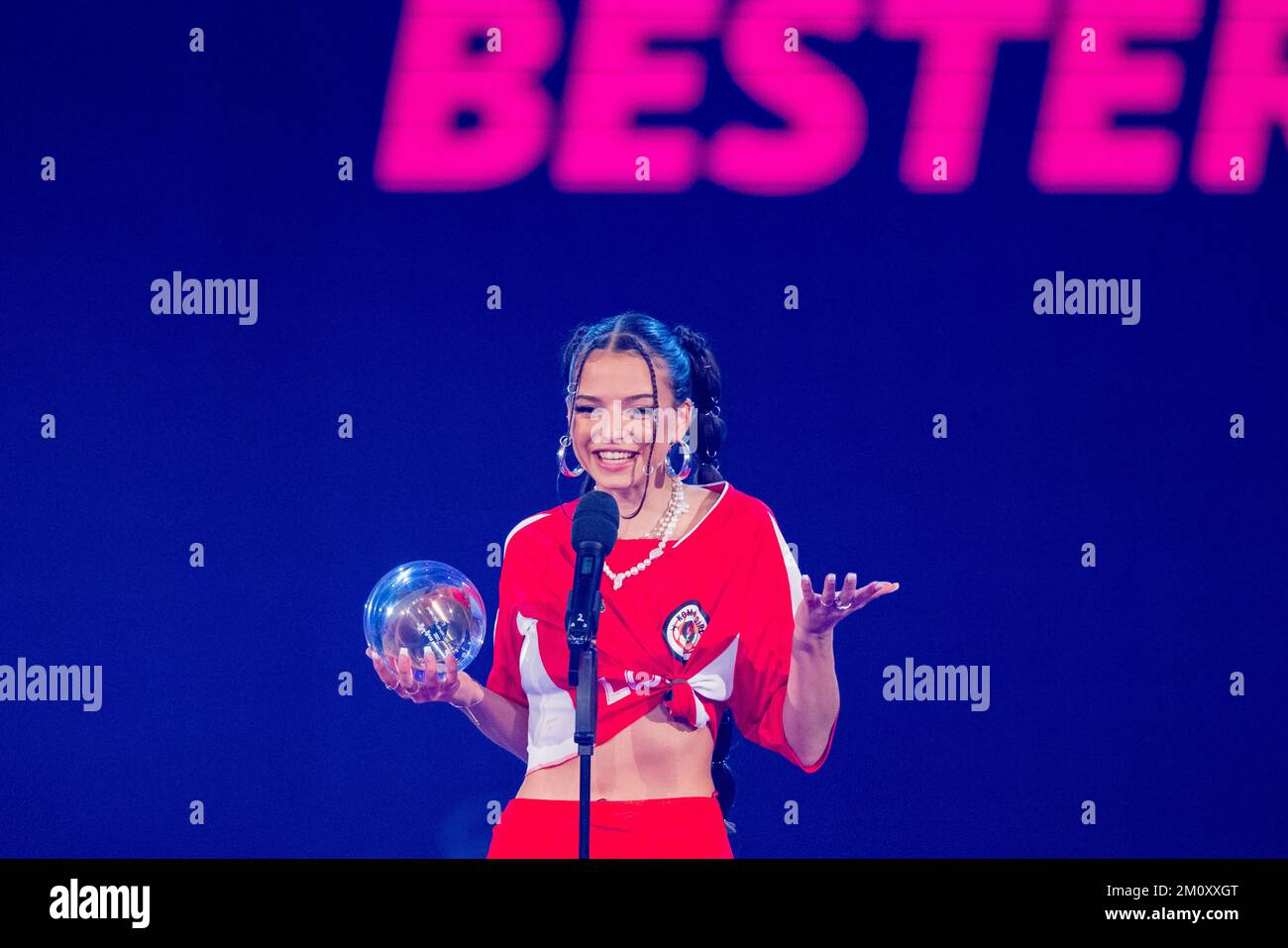 Nina chuba Fotos und Bildmaterial in hoher Auflösung Alamy