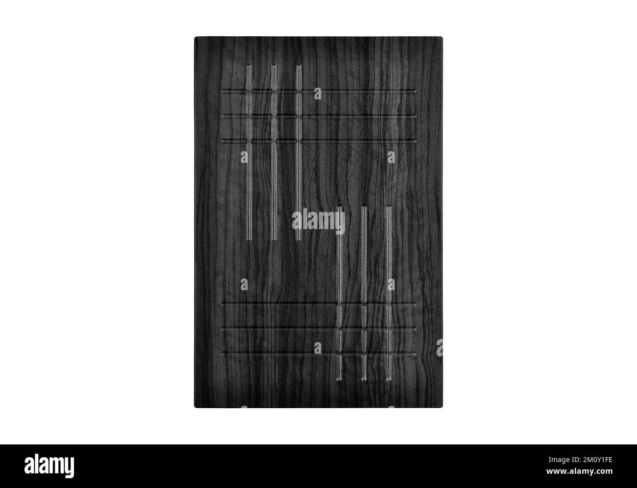 Dekorative, schwarze, weiße, mit Holz gemusterte Küchentür, isoliert auf weißem Hintergrund Stockfoto